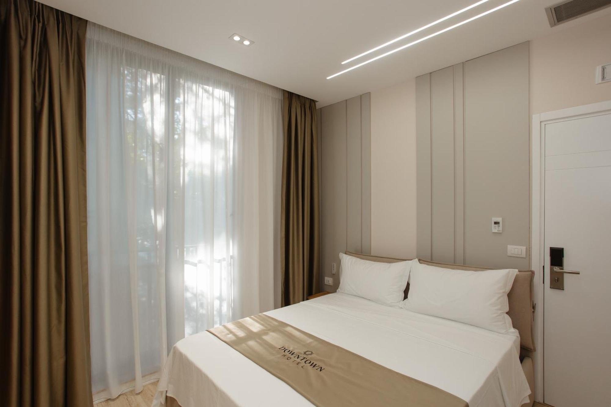 Downtown Hotel Shkodra Kültér fotó